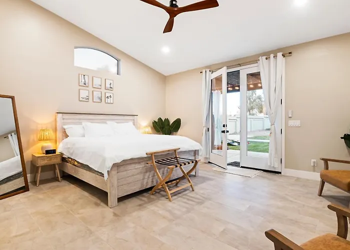 King Bed - High End -westgate Villa. *