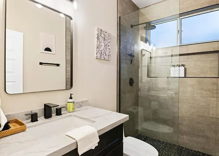 Holiday home King Bed - High End -westgate Villa. *