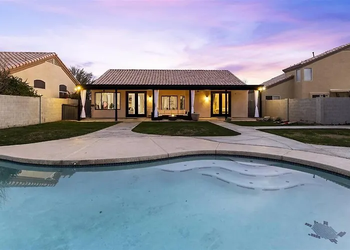 King Bed - High End -westgate Villa. Holiday home *